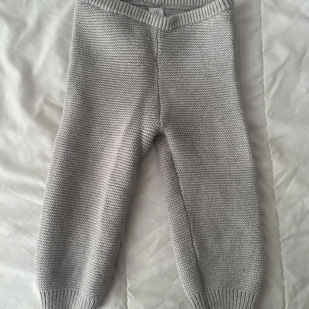 Toddler sweater joggers🤍